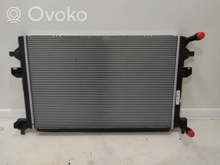 Volkswagen PASSAT B8 Dzesēšanas šķidruma radiators 5Q0121251GB