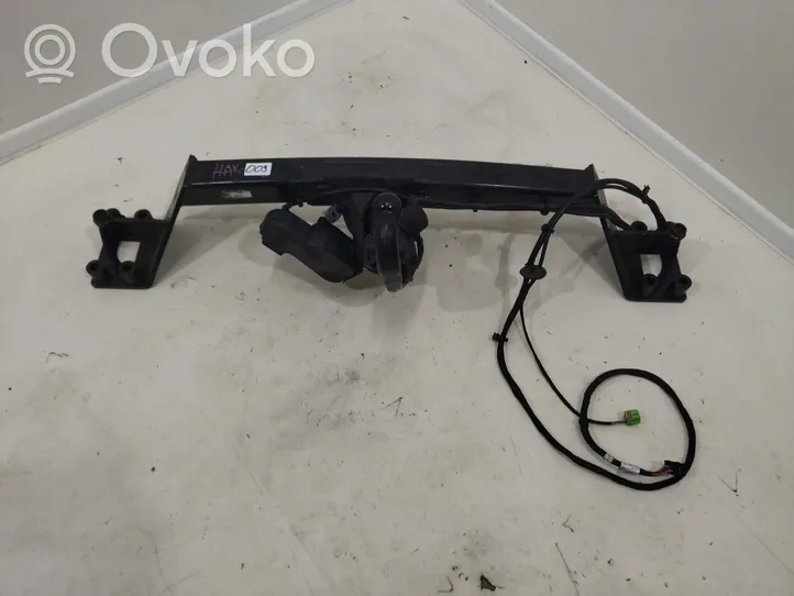 Volkswagen Touareg II Hak holowniczy / Komplet 7P6803881