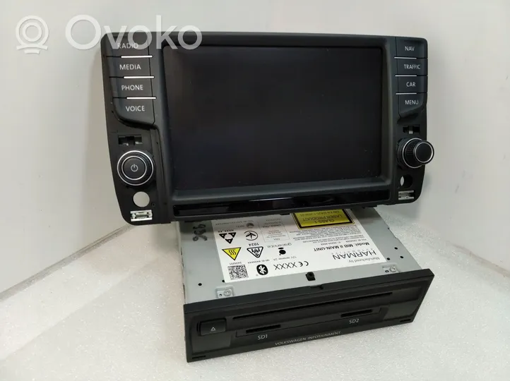 Volkswagen Golf VII Stacja multimedialna GPS / CD / DVD 3G0035043B