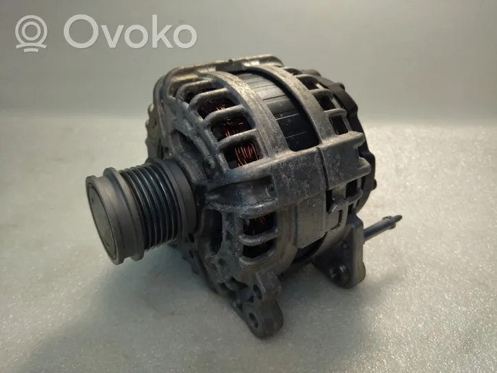 Volkswagen PASSAT B8 Generatore/alternatore 05L903026N