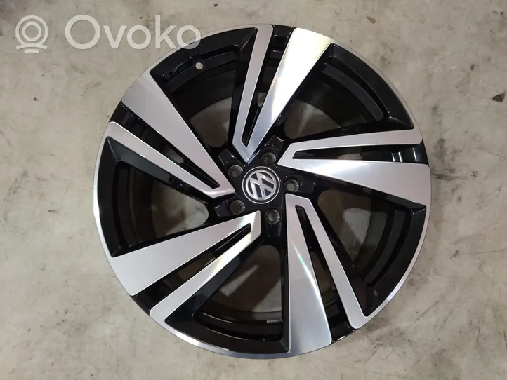 Volkswagen Touareg III Felgi aluminiowe R20 760601025AA