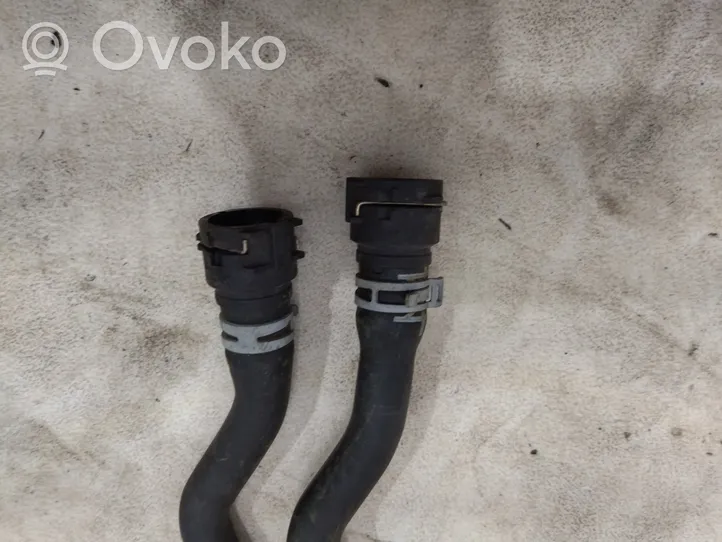 Volkswagen PASSAT B8 Engine coolant pipe/hose 3Q0819350D