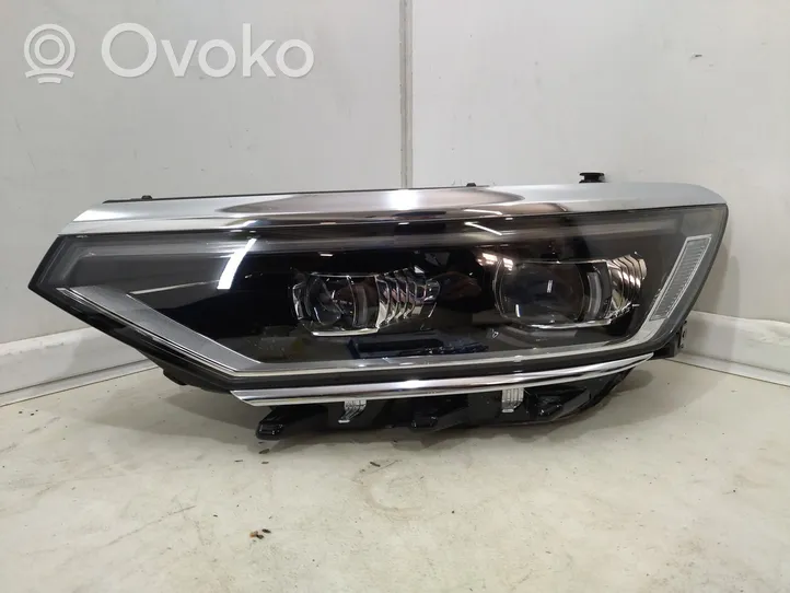 Volkswagen PASSAT B8 Lampa przednia 3G2941081T