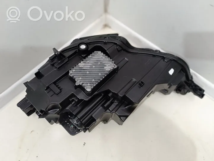 Audi A3 8Y Lampa przednia 8Y0941036F