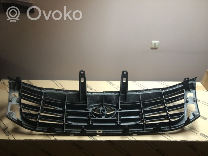 Toyota Hilux (AN10, AN20, AN30) Oberes Gitter vorne 531110K480