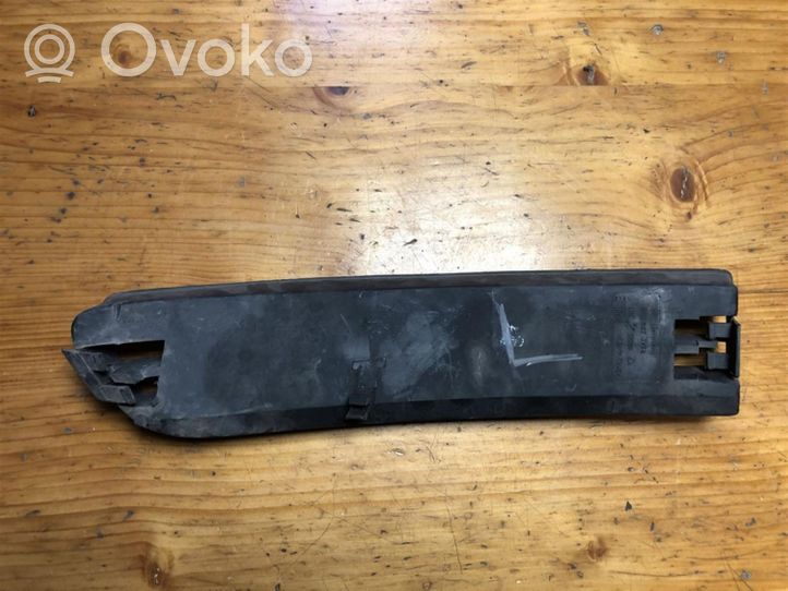 Audi A6 S6 C4 4A Etupuskurin alempi jäähdytinsäleikkö 4A0807345A