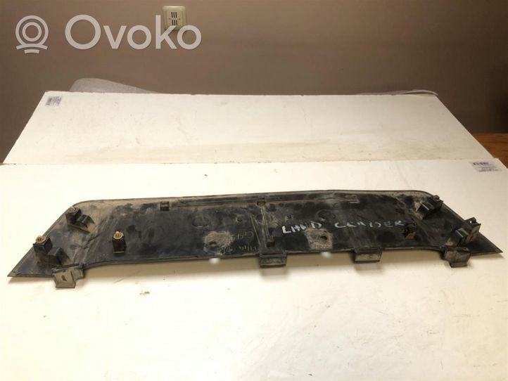 Toyota Land Cruiser (J120) Apdaila galinio dangčio 7681160090