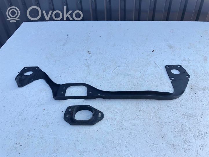 Volkswagen PASSAT B5 Bottom radiator support slam panel 