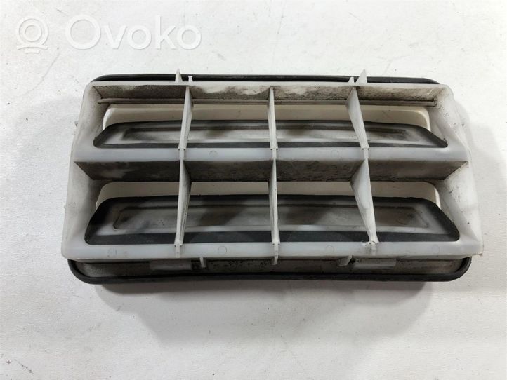 Opel Zafira A Quarter panel pressure vent 