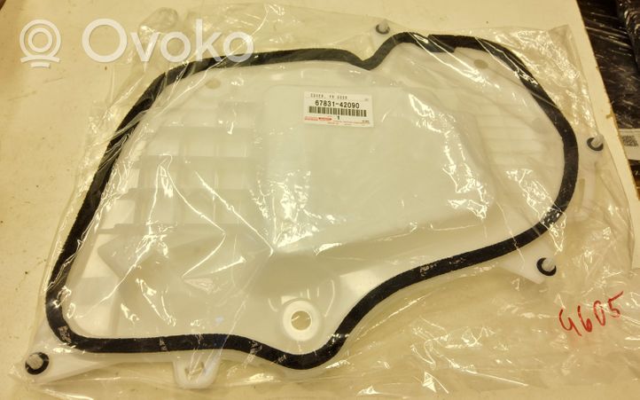 Toyota RAV 4 (XA50) Gummidichtung Vordertür (an der Tür) 6783142090