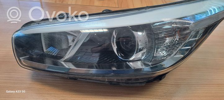 KIA Ceed Lampa przednia 92101A2010