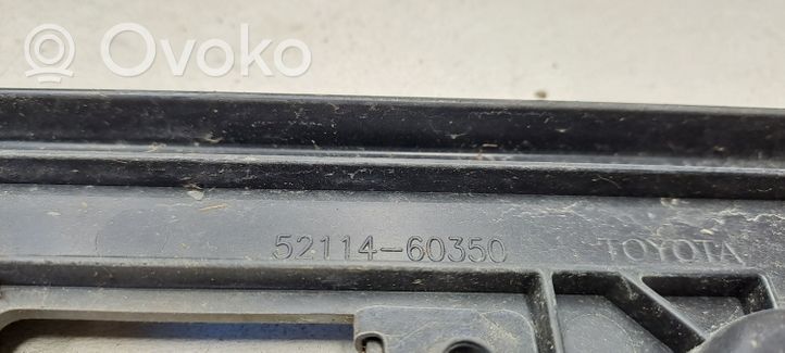 Toyota Land Cruiser (J150) Ramka przedniej tablicy rejestracyjnej 5211460350