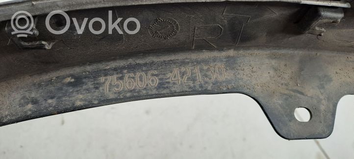 Toyota RAV 4 (XA40) Listwa błotnika tylnego 7560642130