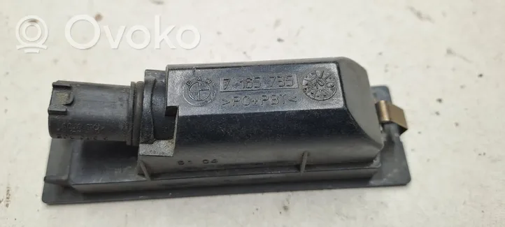 BMW 1 E81 E87 Lampa oświetlenia tylnej tablicy rejestracyjnej 7165735