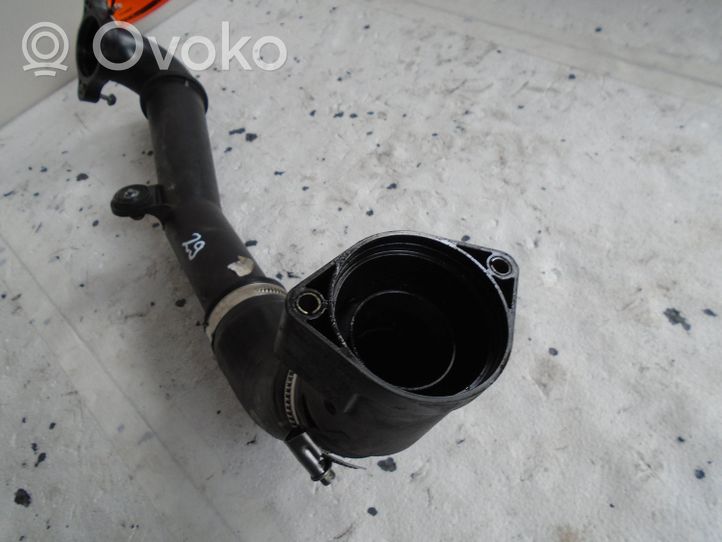 Seat Leon (5F) Välijäähdyttimen ilmakanavan ohjain 04L131111T