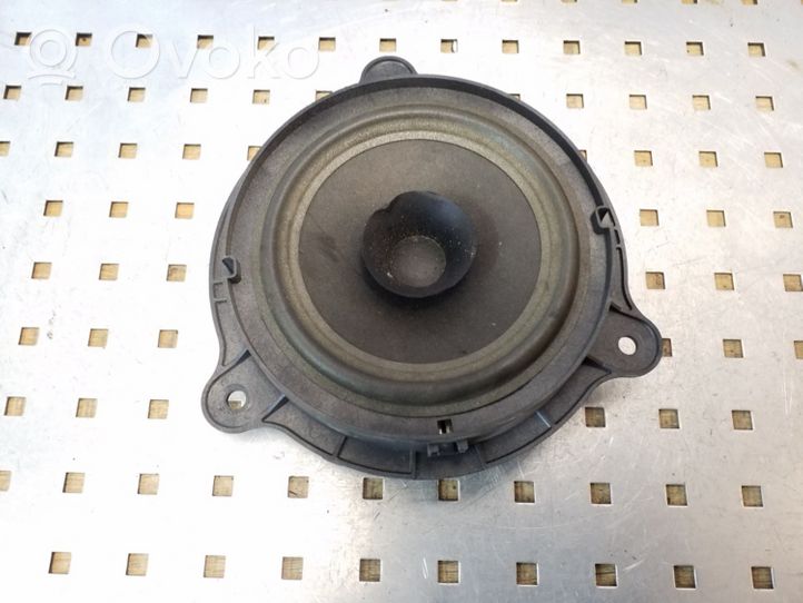 Nissan Note (E11) Enceinte de porte arrière 7606500454