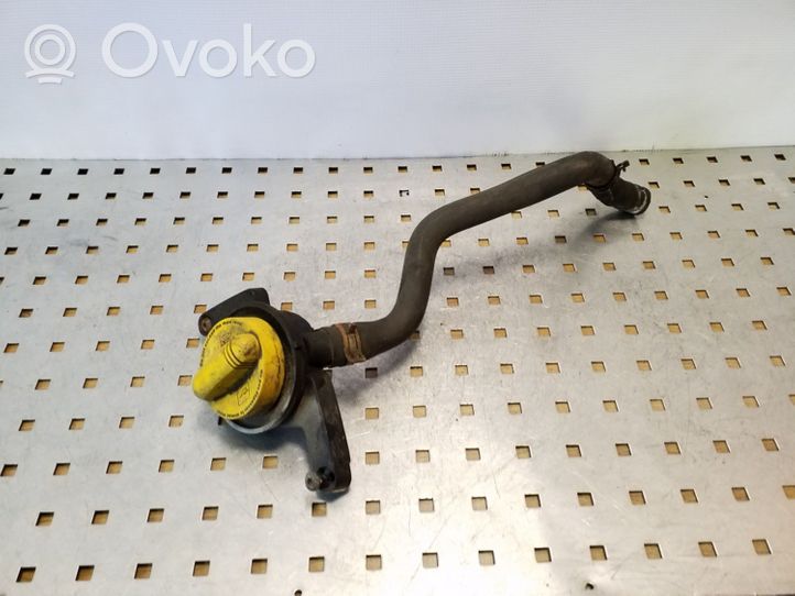 Opel Vivaro Oil fill pipe 