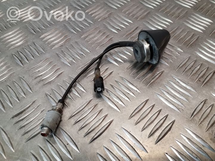 Nissan Primera Antenne radio 28216AV700