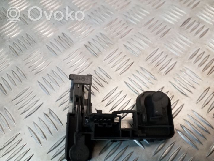 Volkswagen Touareg I Galinio žibinto detalė 7L6945280A