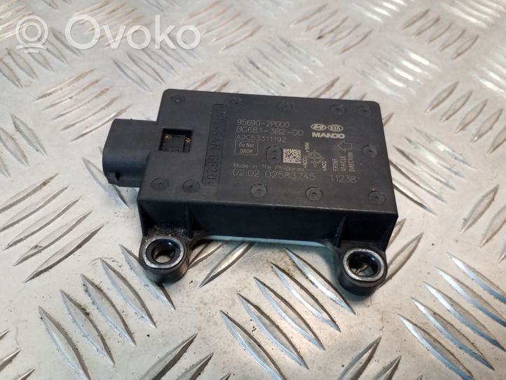 Hyundai ix35 Sensore di imbardata accelerazione ESP 956902P000