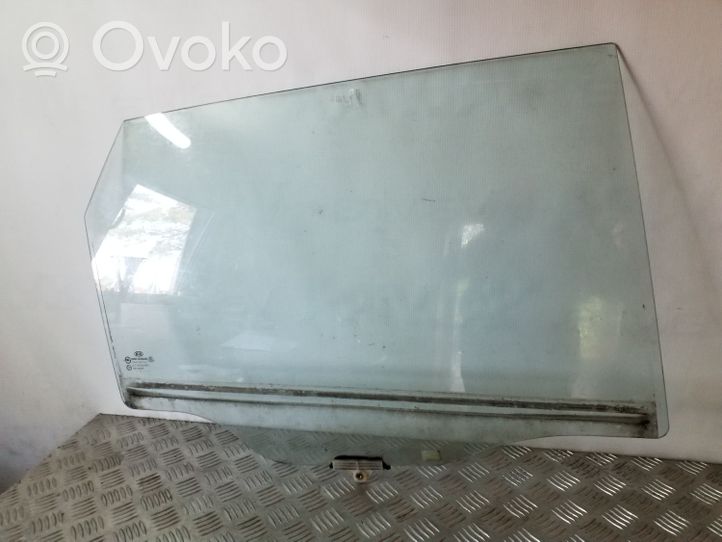 KIA Sorento Rear door window glass 