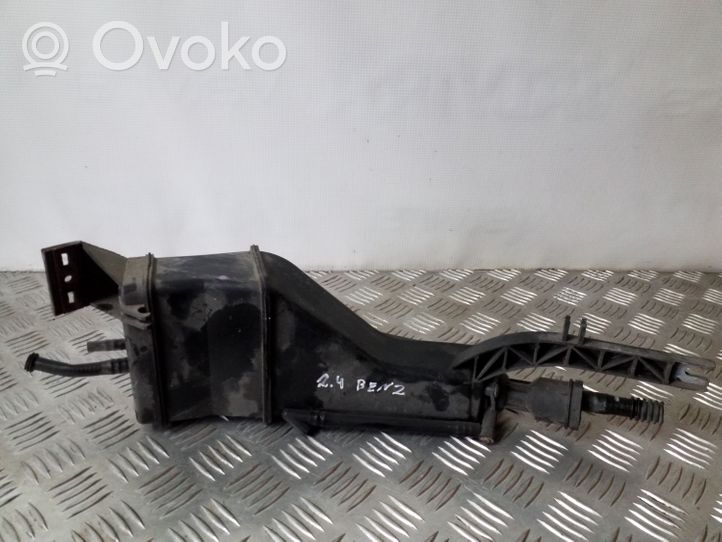 Audi A4 S4 B5 8D Serbatoio a carbone attivo per il recupero vapori carburante 8D0201803G