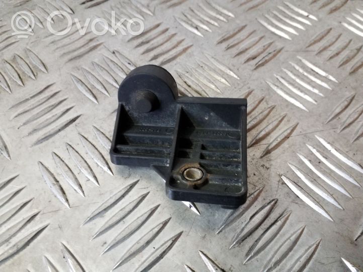 Suzuki Grand Vitara II Staffa di montaggio del radiatore 9539164J1