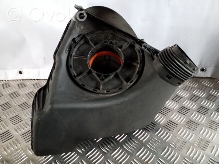 Audi A6 C7 Air filter box 4G0133838L