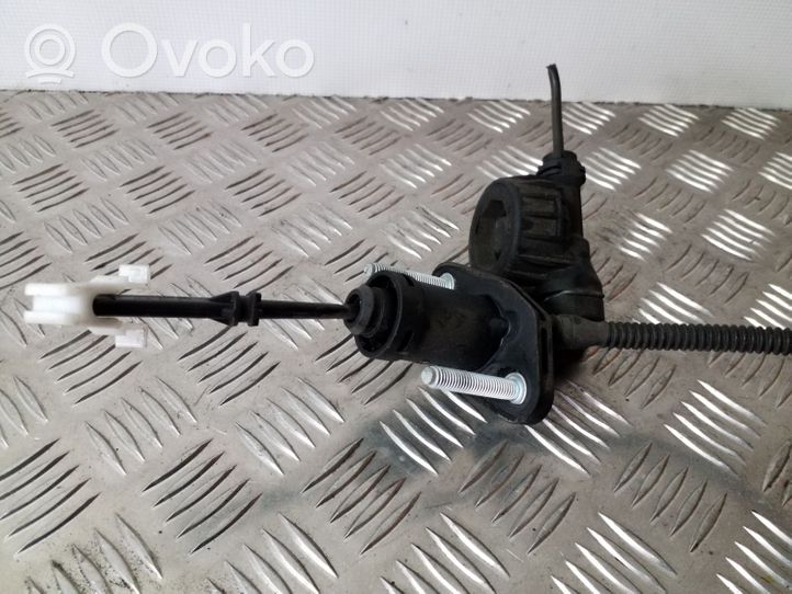 Opel Astra J Clutch master cylinder 55579998