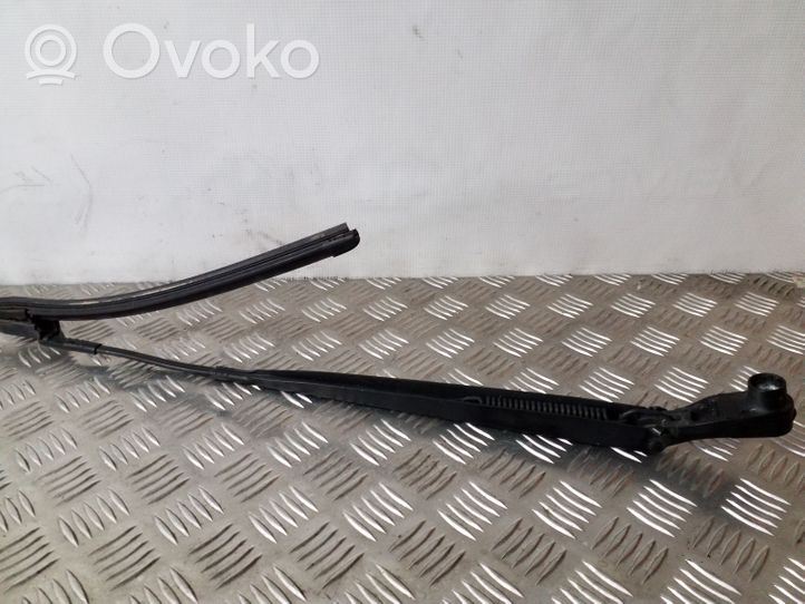 Opel Mokka Front wiper blade arm 