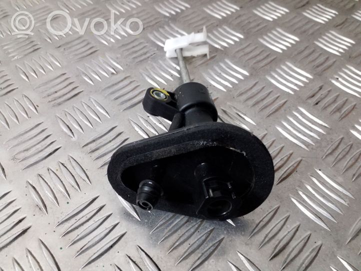 Opel Mokka Główny cylinder sprzęgła 96887808