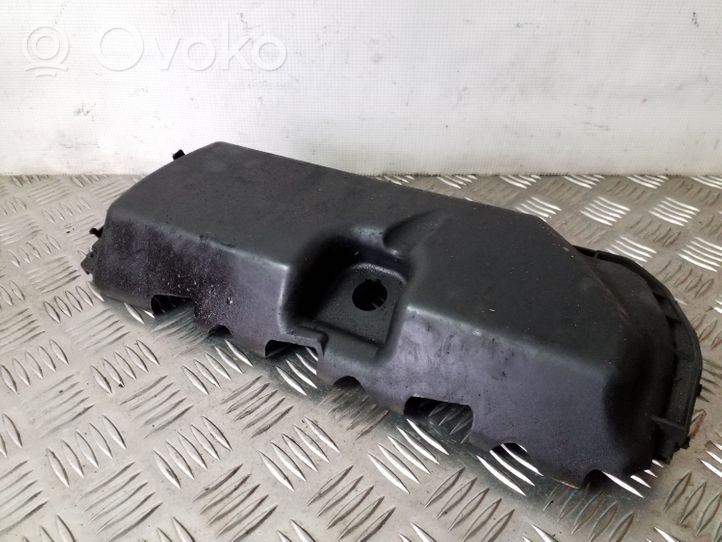 Opel Vivaro Engine cover (trim) 8200397655