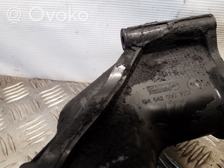 Chrysler 300 - 300C Część rury dolotu powietrza A6420901037