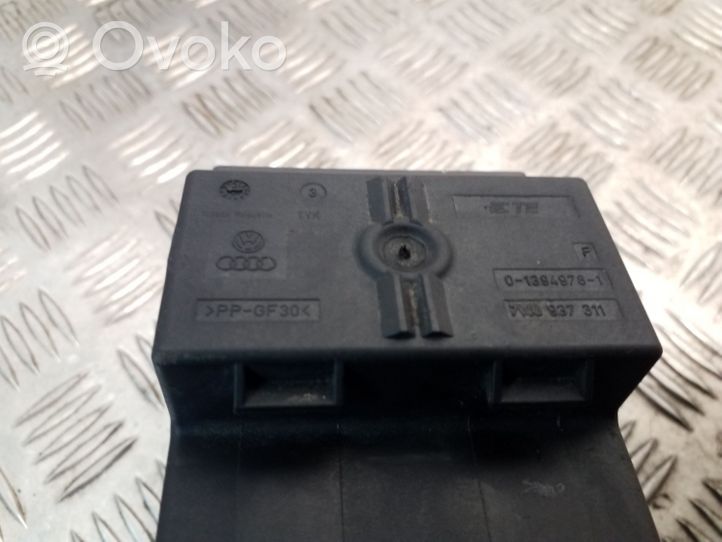 Volkswagen PASSAT CC Fuse module 7N0937311