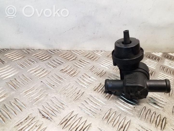 Audi Q5 SQ5 Zawór sterujący płynu chłodzącego 1J0819809