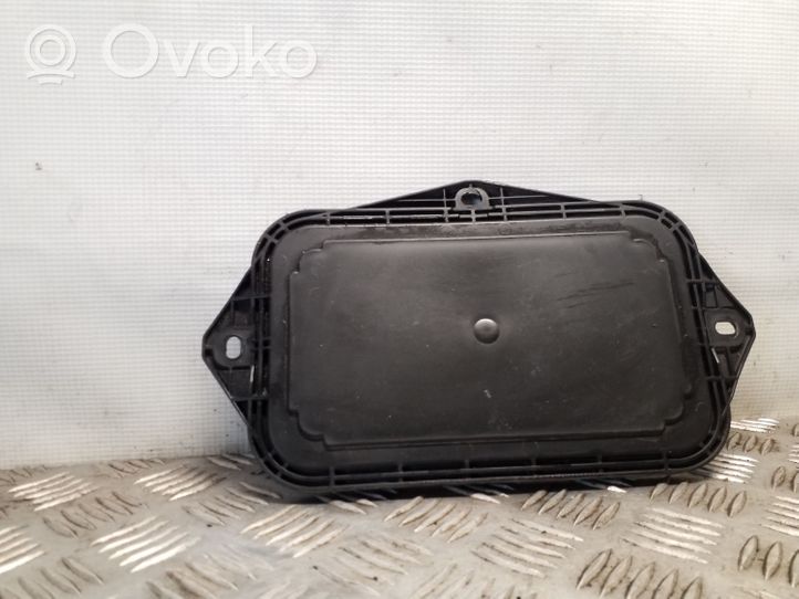 Volkswagen PASSAT CC Altra parte del vano motore 1K0941369A