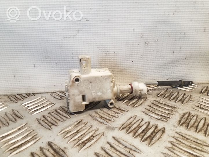 Volkswagen Touareg I Moteur de verrouillage trappe à essence 1J0810773B