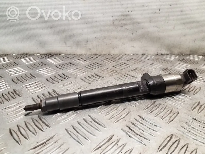 Opel Mokka Fuel injector 55570012