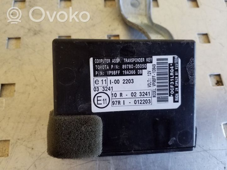Toyota Avensis T270 Door central lock control unit/module 8978005050