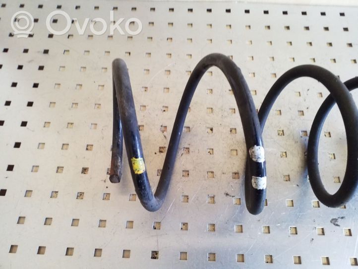 Toyota Avensis T270 Front coil spring 