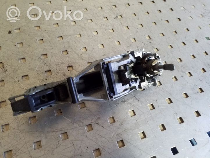 Volkswagen Polo IV 9N3 Maniglia esterna per portiera anteriore 3B0837886