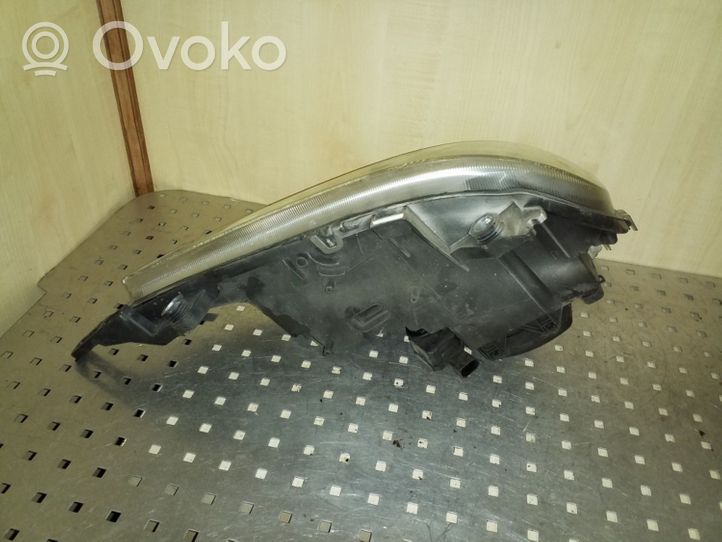 Mercedes-Benz ML W163 Lampa przednia 22315500