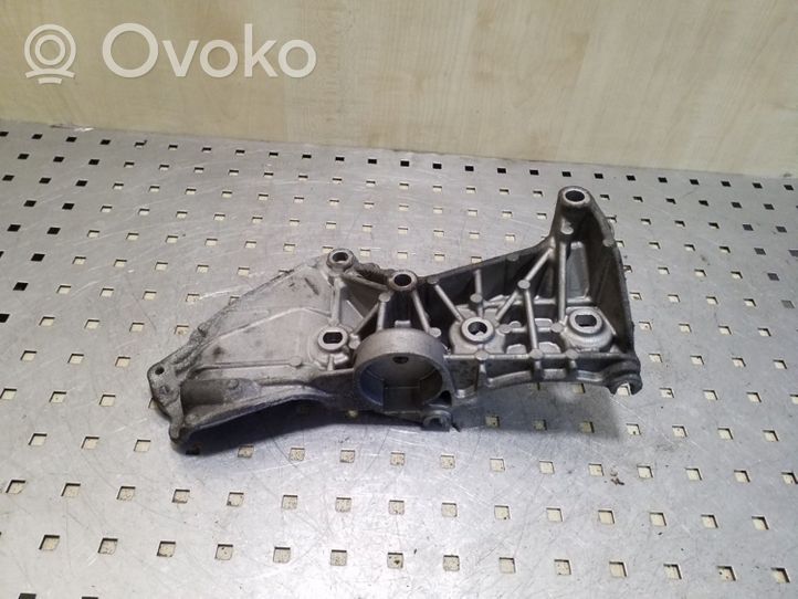 Renault Kadjar Inne części komory silnika 8200669495