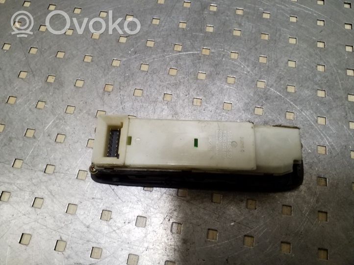 Mitsubishi Pajero Electric window control switch MR445652