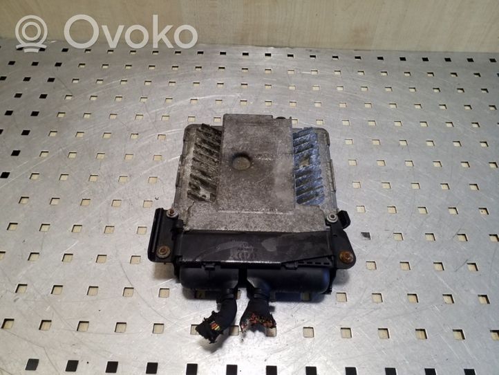 Audi A3 S3 A3 Sportback 8P Sterownik / Moduł ECU 03G906018DN