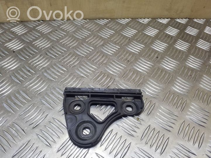 Audi A2 Supporto di montaggio del parafango 8Z0821250A