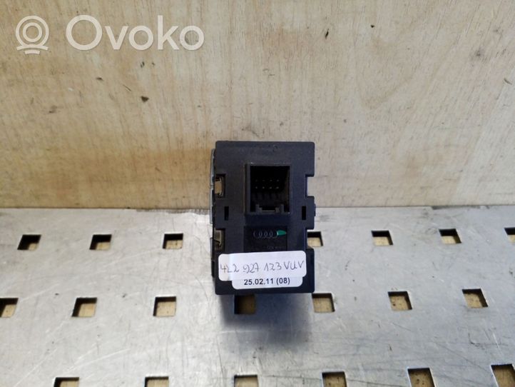 Audi A6 S6 C6 4F Other switches/knobs/shifts 050148068