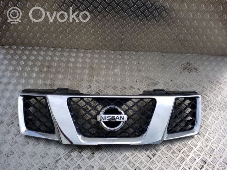 Nissan Pathfinder R51 Maskownica / Grill / Atrapa górna chłodnicy 82310EB400