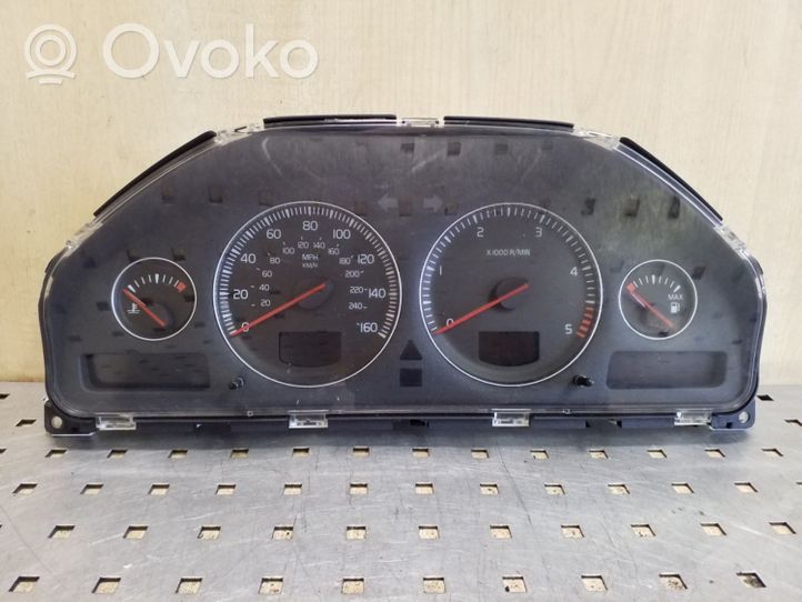 Volvo XC70 Speedometer (instrument cluster) 30746112