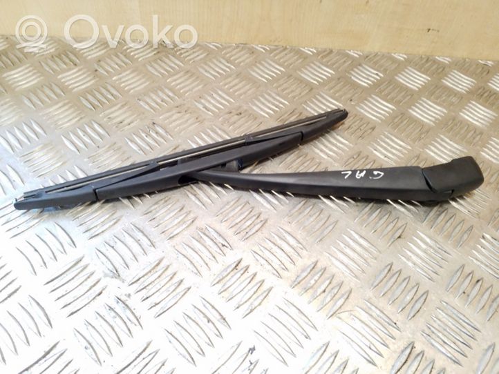 Mitsubishi Outlander Rear wiper blade arm 